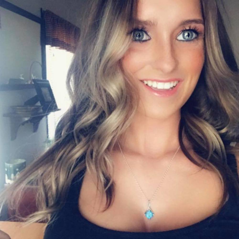 Meet your Posher, Megan